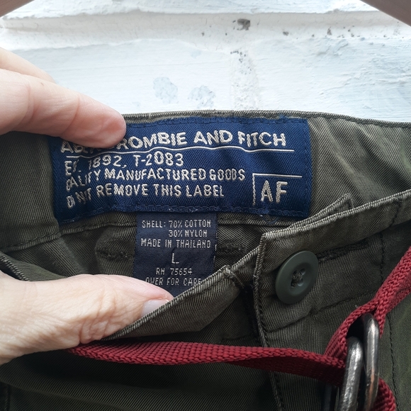 Abercrombie & Fitch Cargo Shorts size Large - Picture 3 of 7